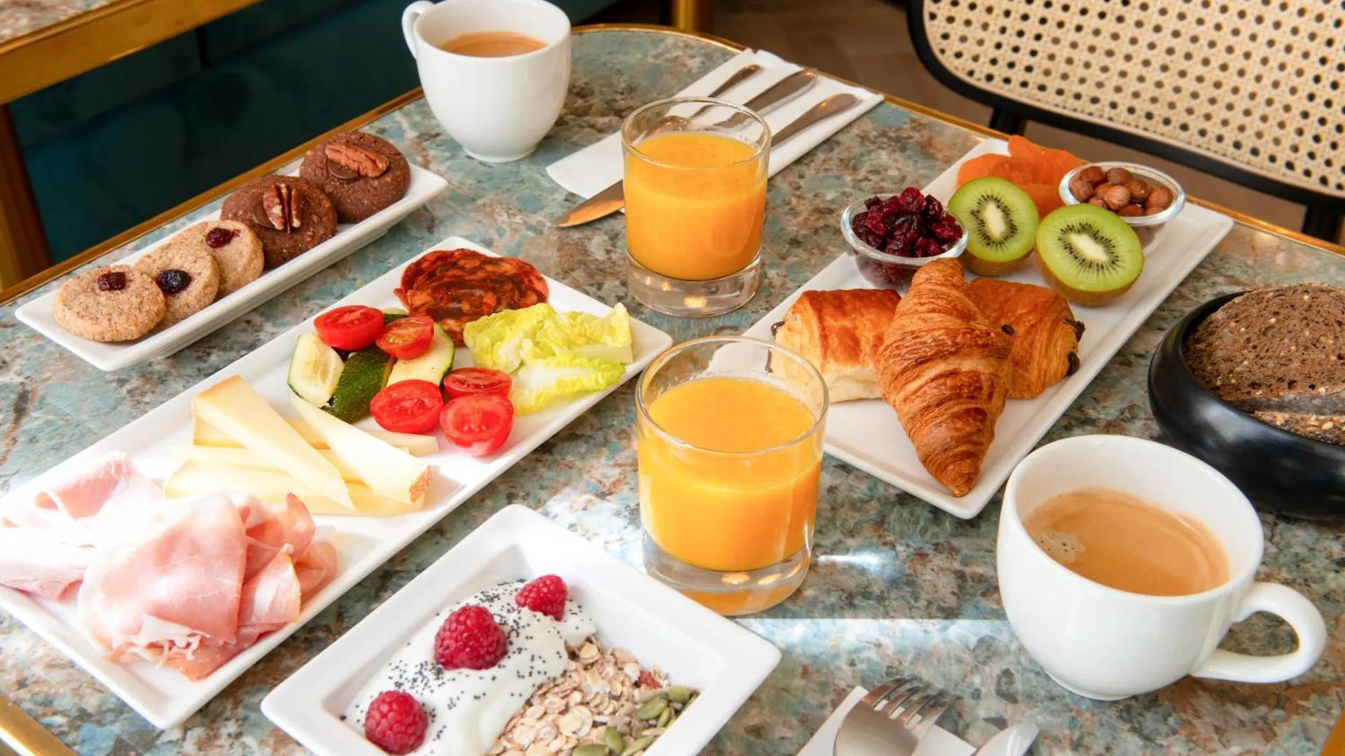 Mercure Paris Pigalle Sacre Coeur 4*,  Frankrig