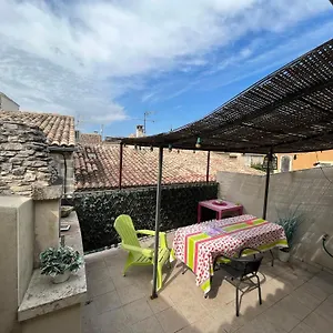 https://maison-de-village-caumont-sur-durance.aixenprovencehotels.org
