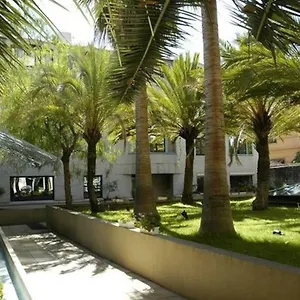 luxurious-studio-in-nice-450-m-of-the-sea.fr-provencehotel.com/