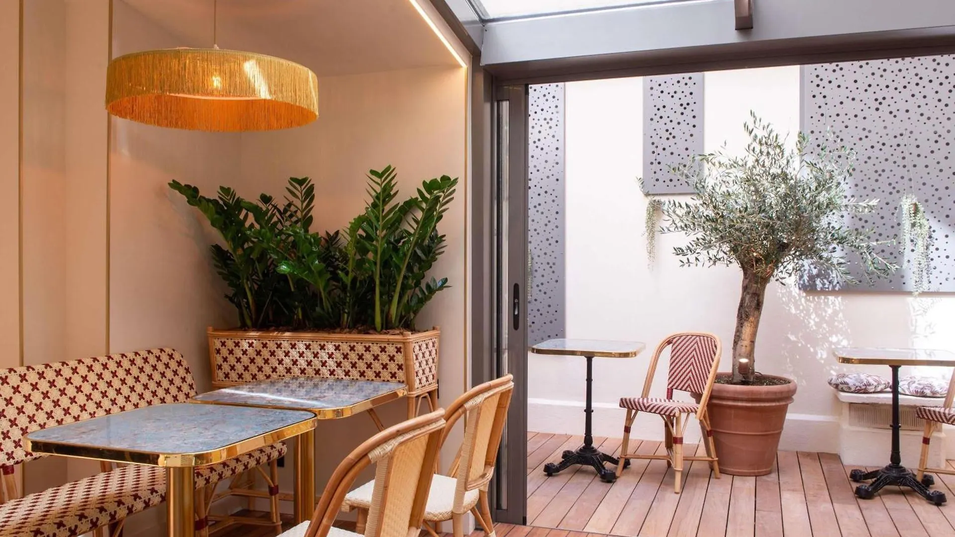 **** Hotel Mercure Paris Pigalle Sacre Coeur France